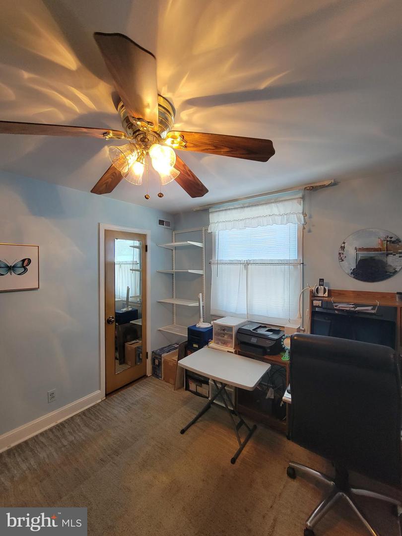1023 E Durham St Property Photo 26