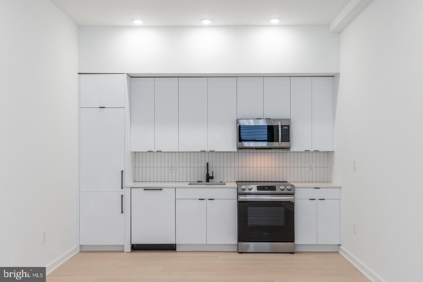 2414 Frankford Ave #1 Property Photo 4