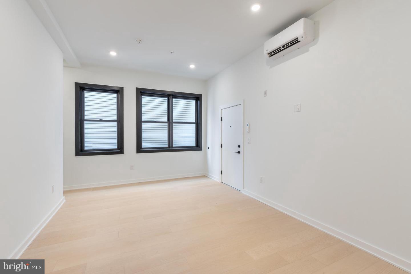 2414 Frankford Ave #1 Property Photo 6