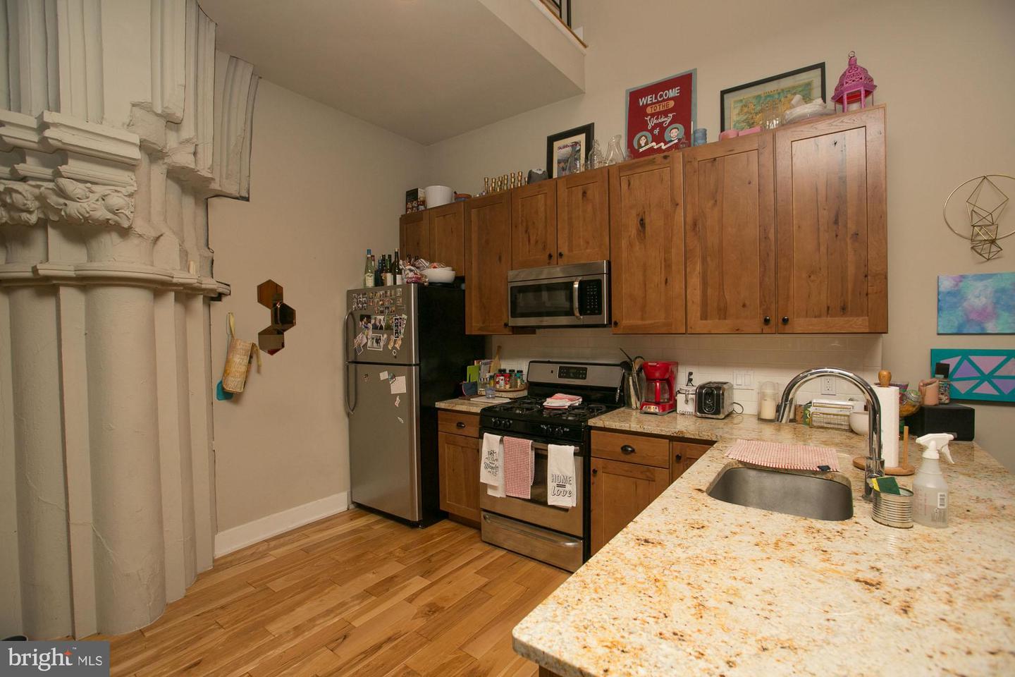 2701 W Girard Ave #12 Property Photo 8