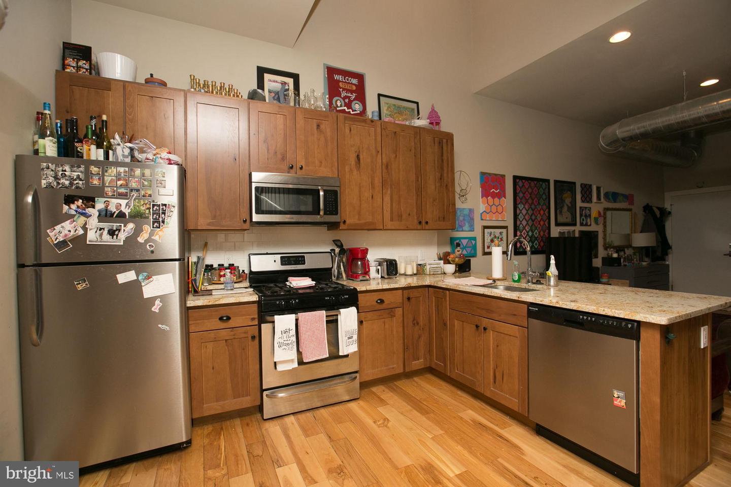 2701 W Girard Ave #12 Property Photo 9