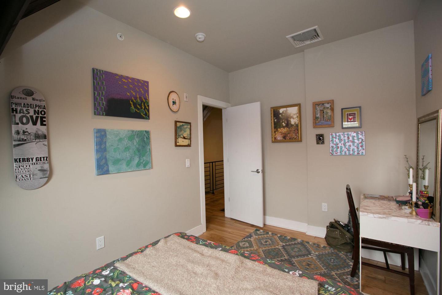 2701 W Girard Ave #12 Property Photo 18
