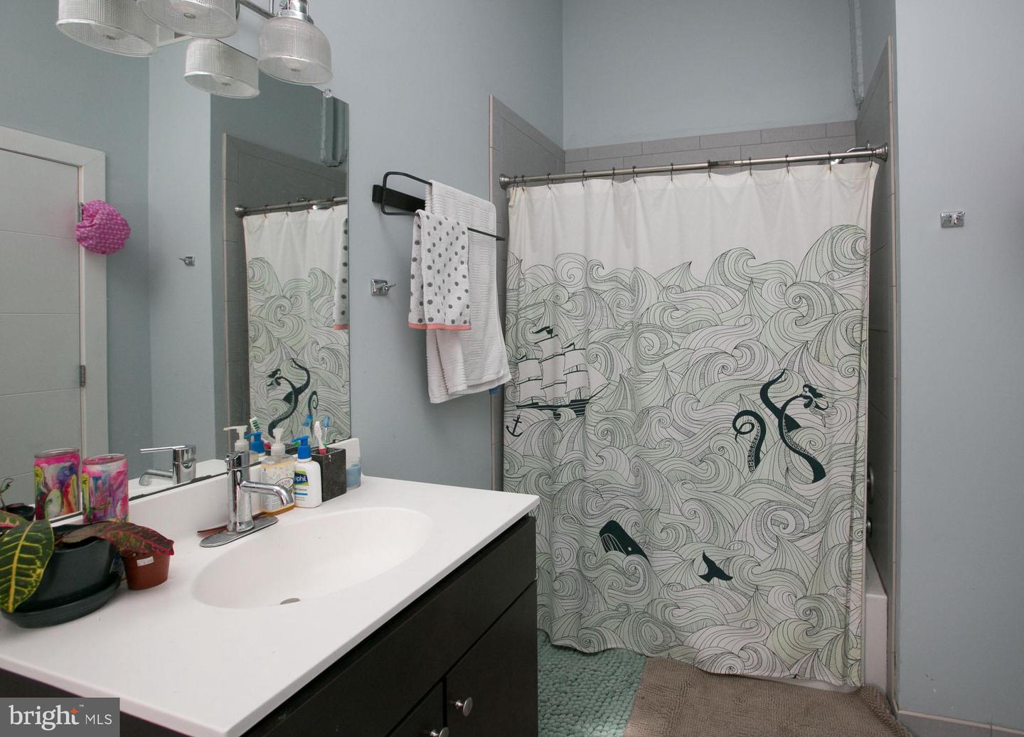 2701 W Girard Ave #12 Property Photo 19