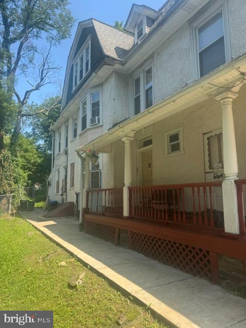 115 E Gorgas Ln Property Photo 3