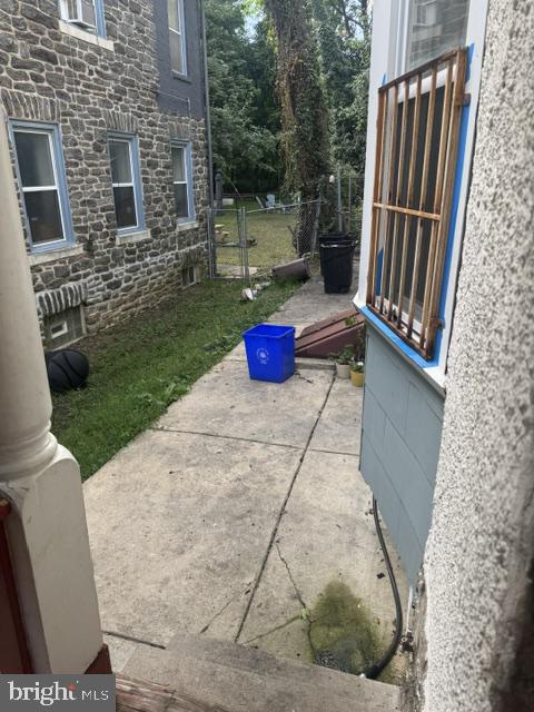 115 E Gorgas Ln Property Photo 17