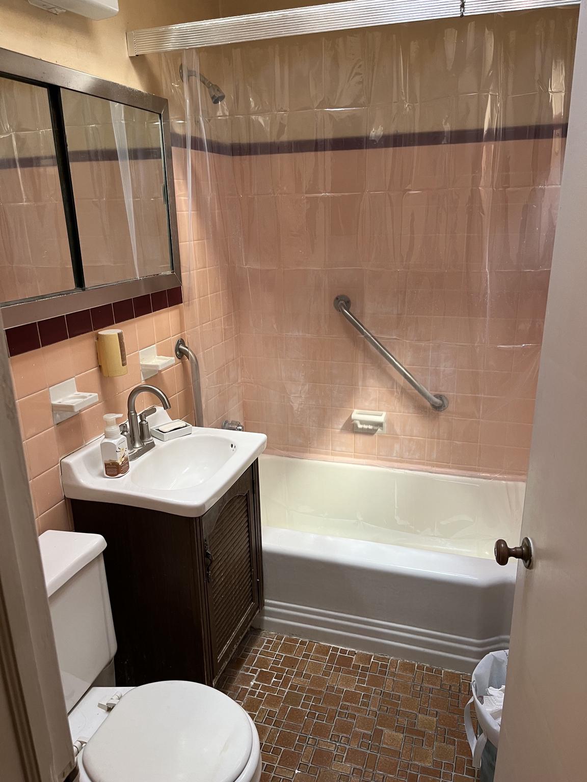 6350 Cardiff St Property Photo 7