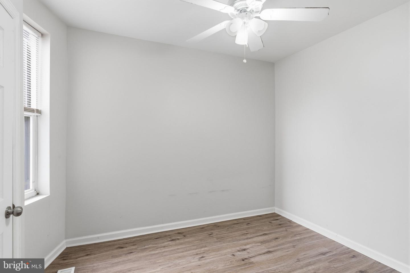 5754 Cedar Ave Property Photo 15