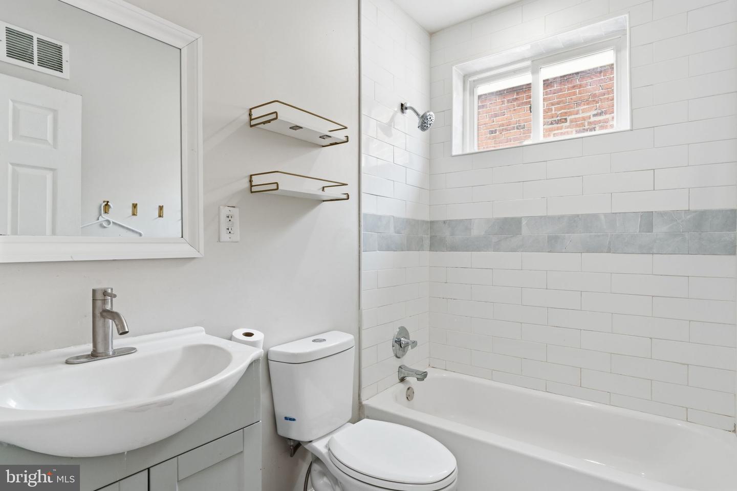 5754 Cedar Ave Property Photo 17