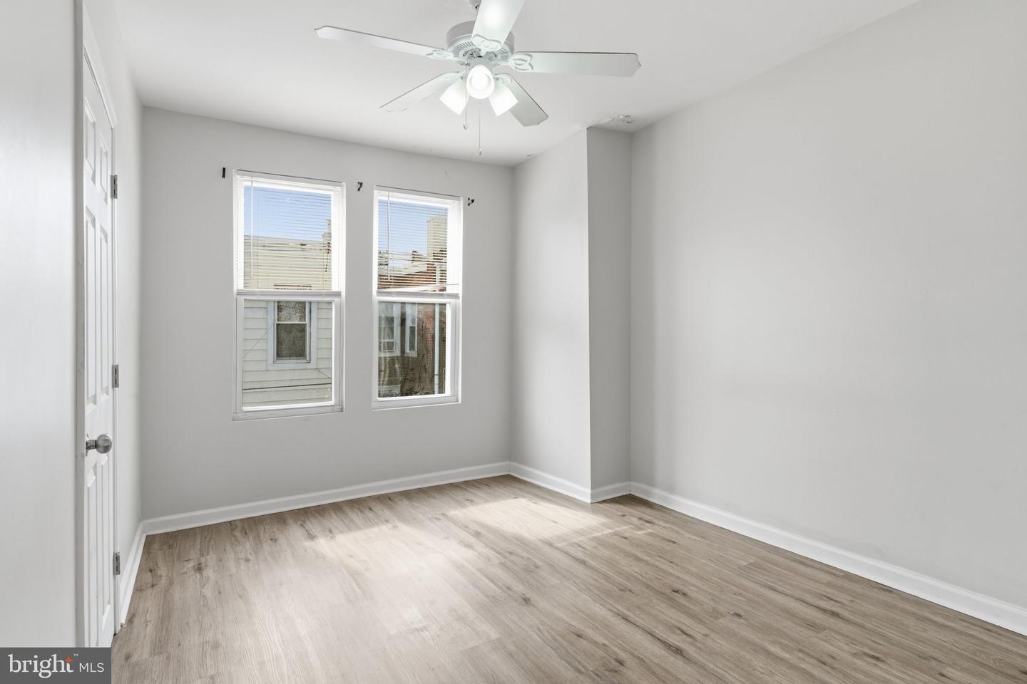 5754 Cedar Ave Property Photo 18
