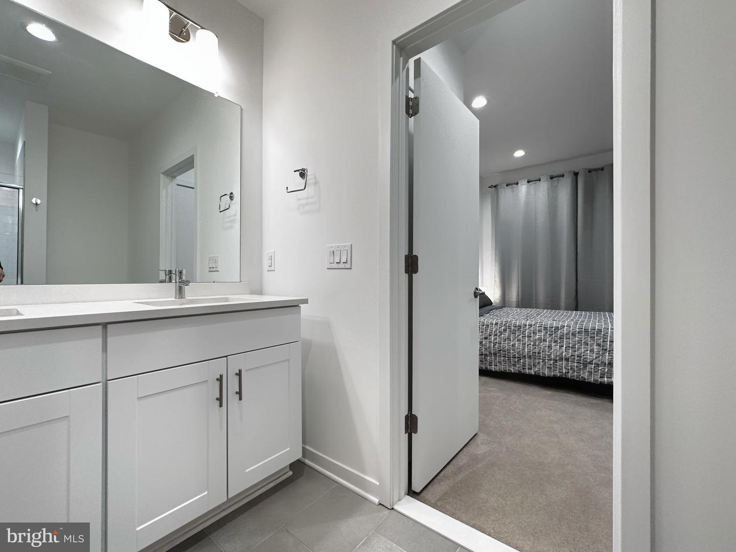 2030 Northbank Pl Property Photo 14