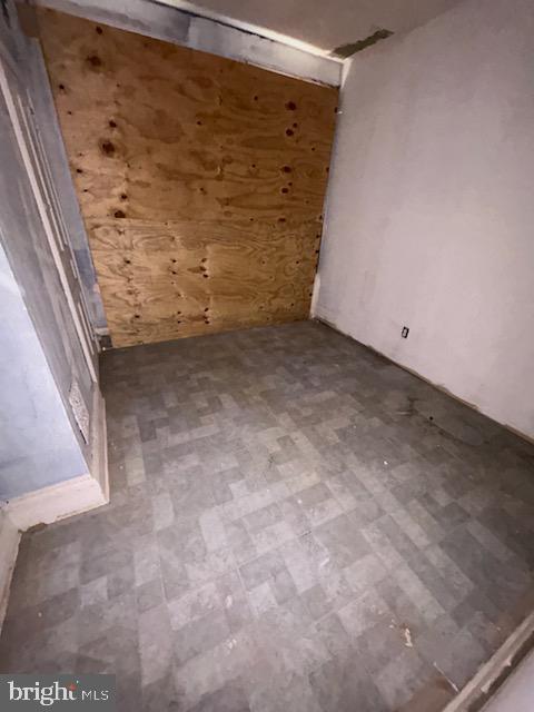 2410 N Garnet St Property Photo 5