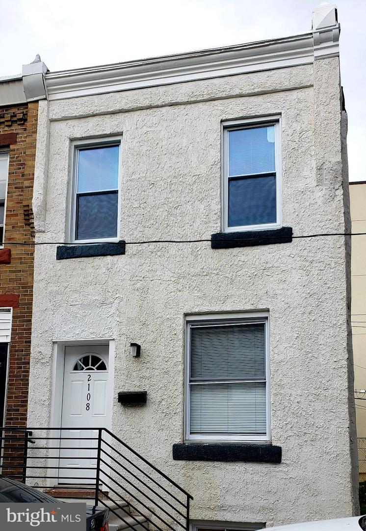 2108 E STELLA ST Property Photo 1