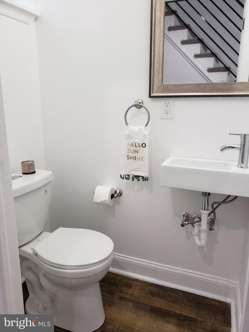 2108 E Stella St Property Photo 7