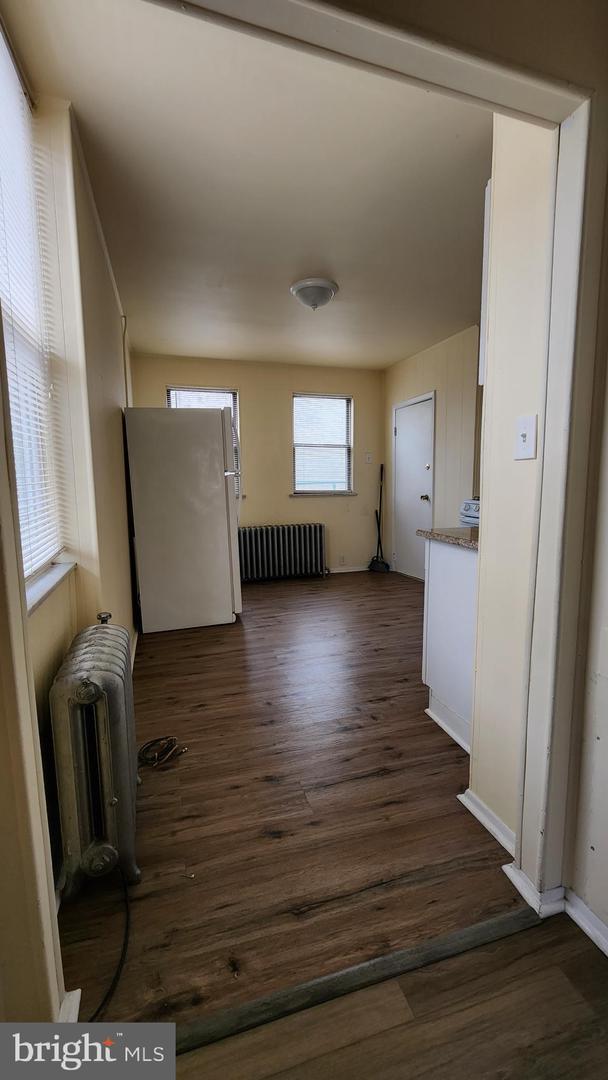 1325 Mckean St #2nd Floor Property Photo 4