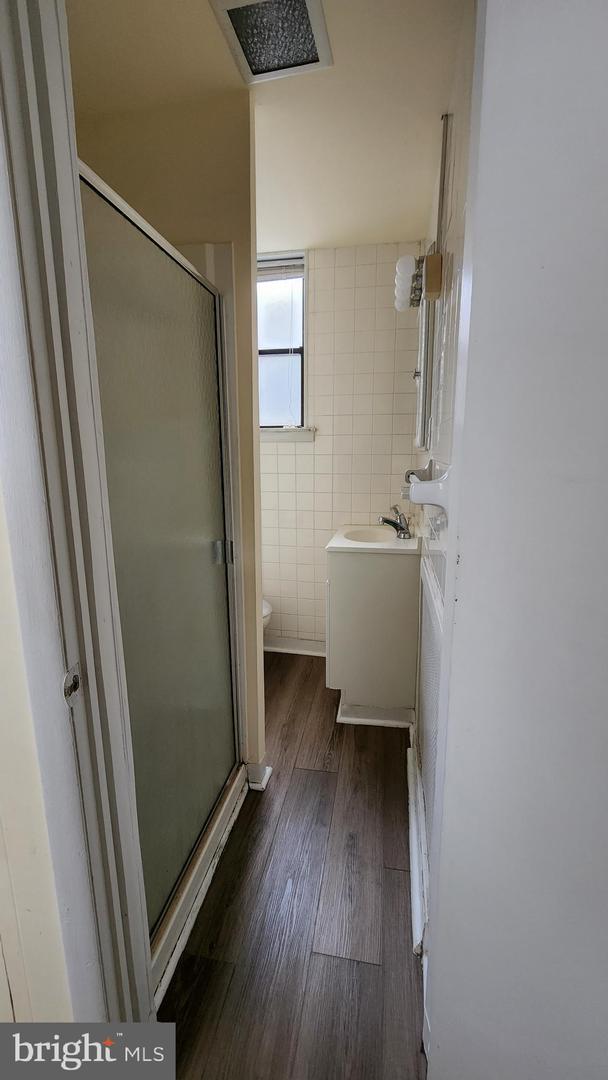 1325 Mckean St #2nd Floor Property Photo 12