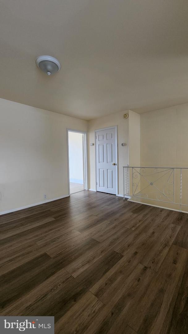 1325 Mckean St #2nd Floor Property Photo 17