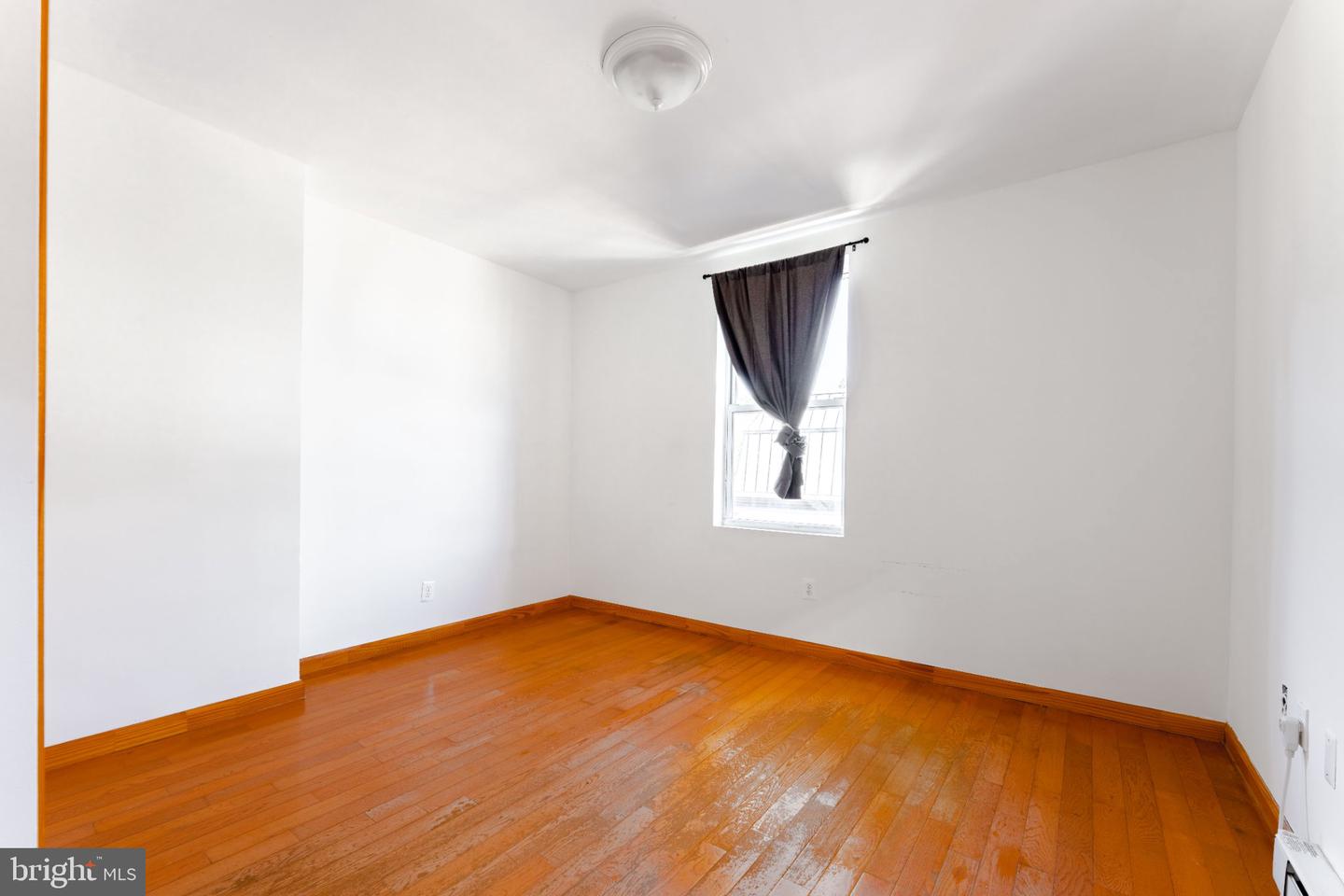 222 S 43rd St #3 Property Photo 7