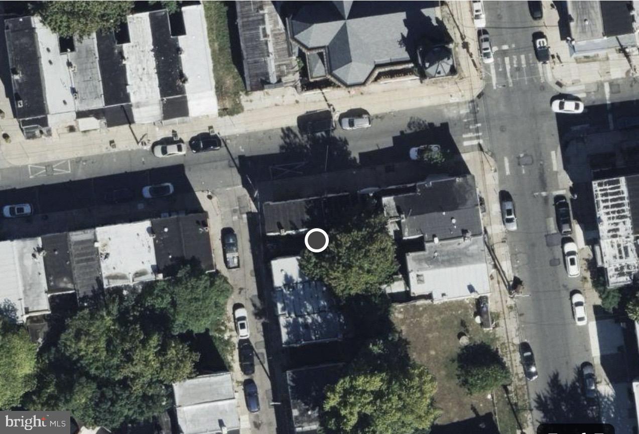 837 N Brooklyn St Property Photo 2