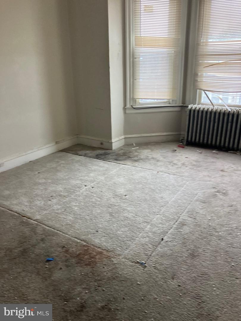 172 W Louden St Property Photo 21