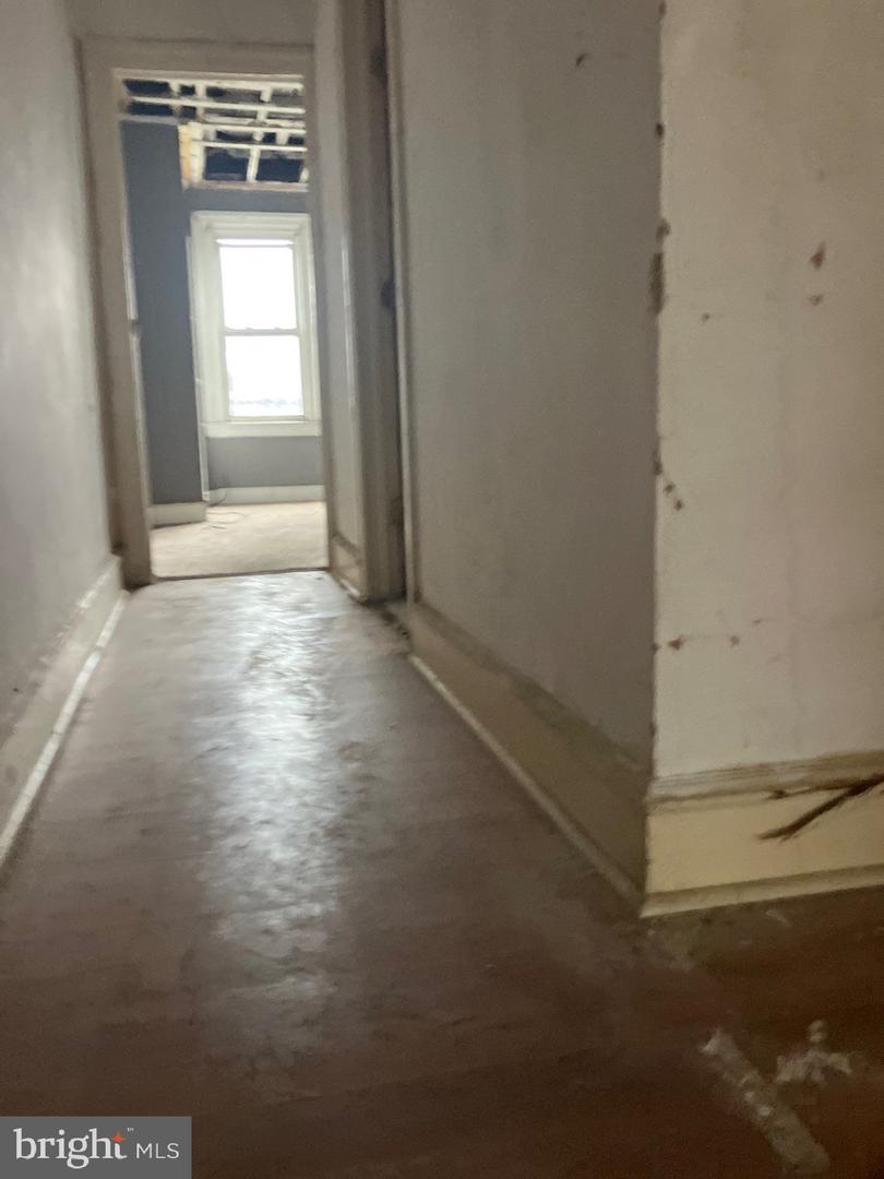 172 W Louden St Property Photo 23