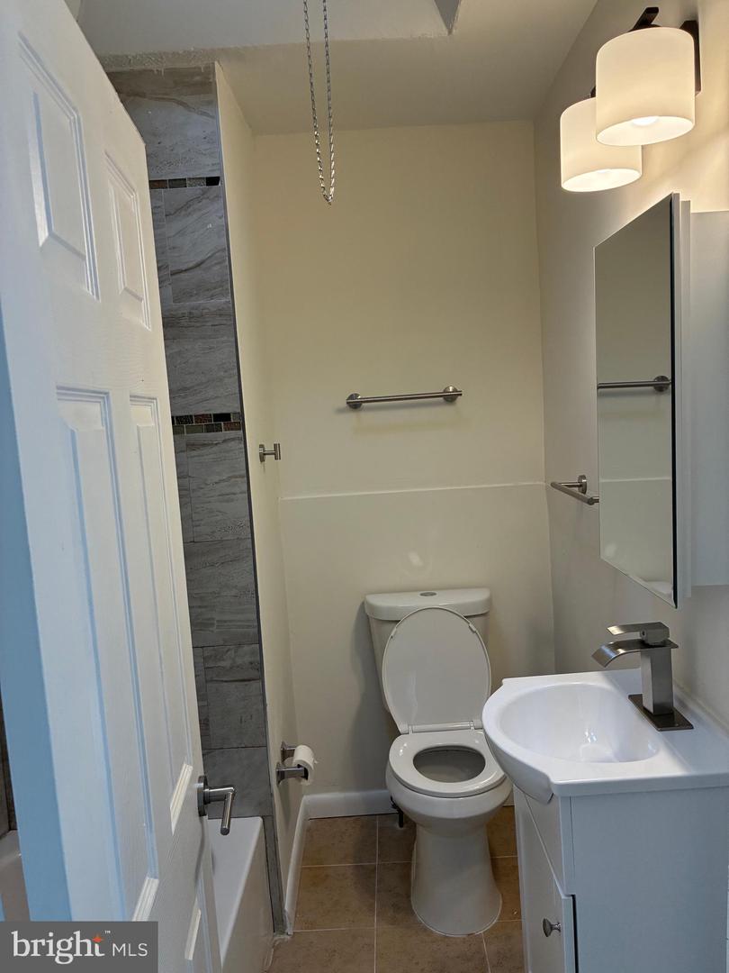 5950 Palmetto St Property Photo 15