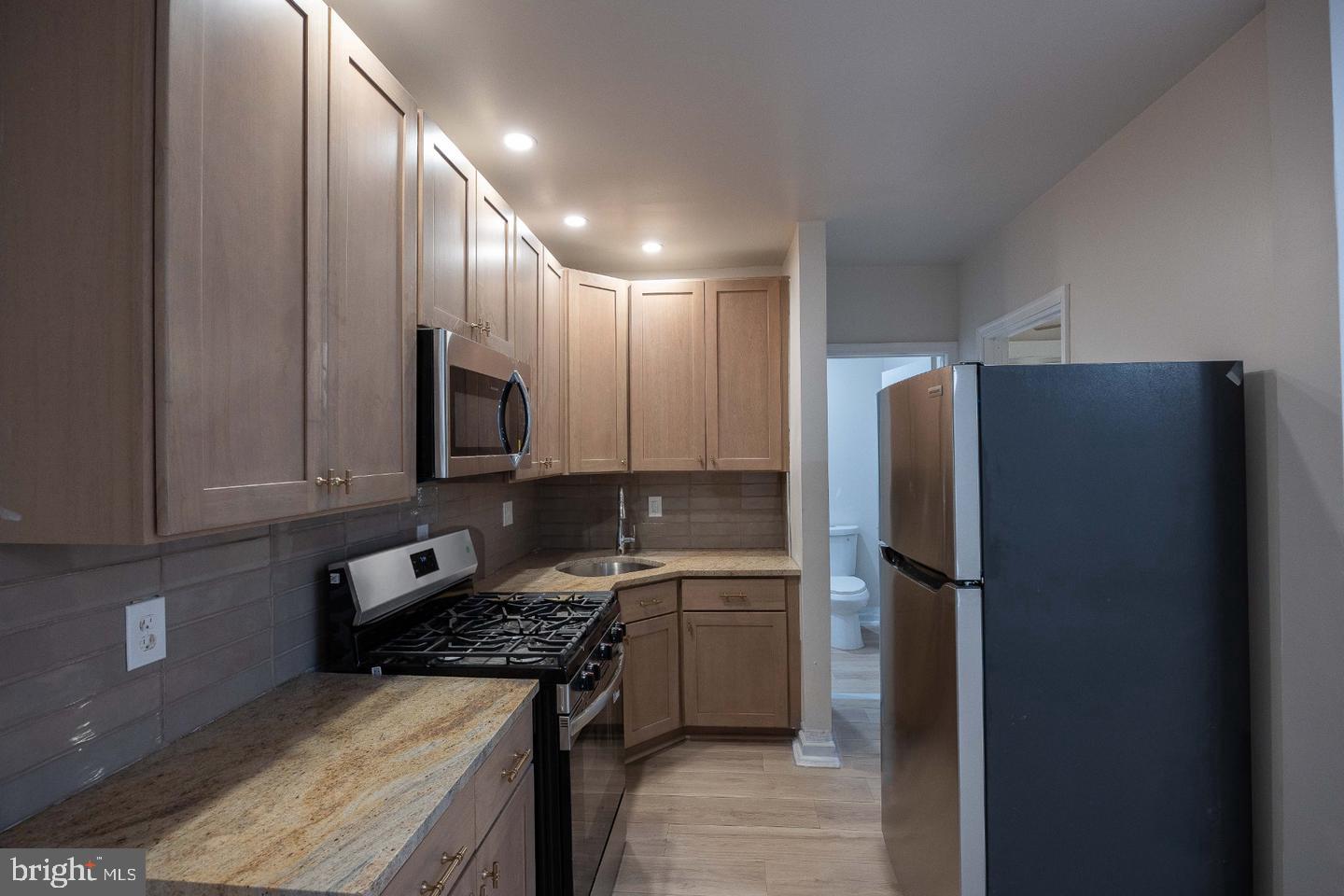 6649 Blakemore St #4 Property Photo 20