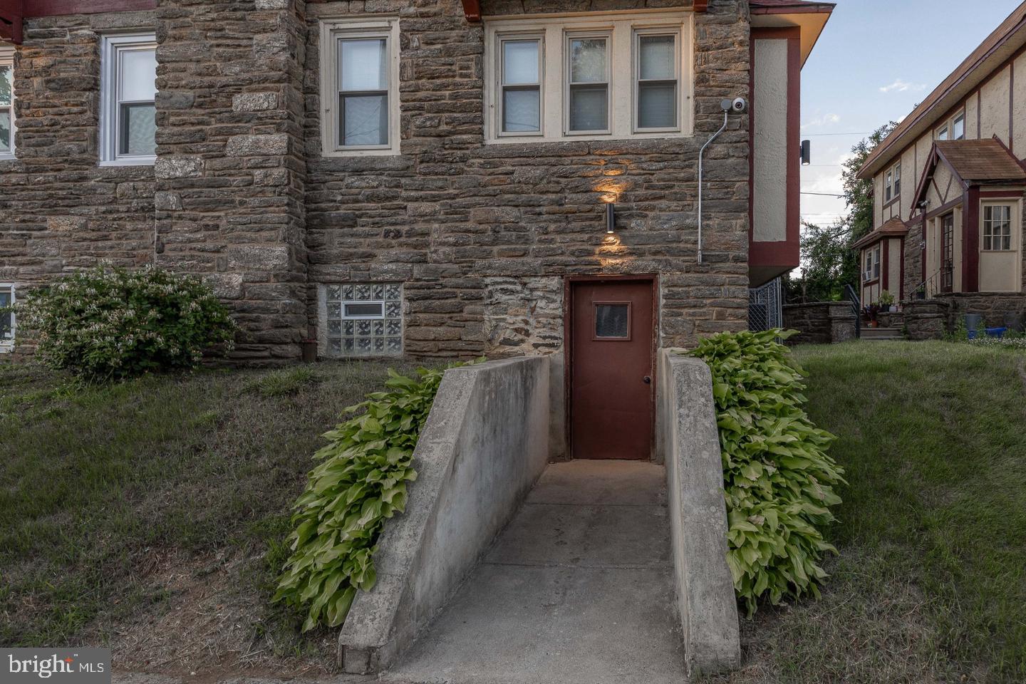 6649 Blakemore St #4 Property Photo 36