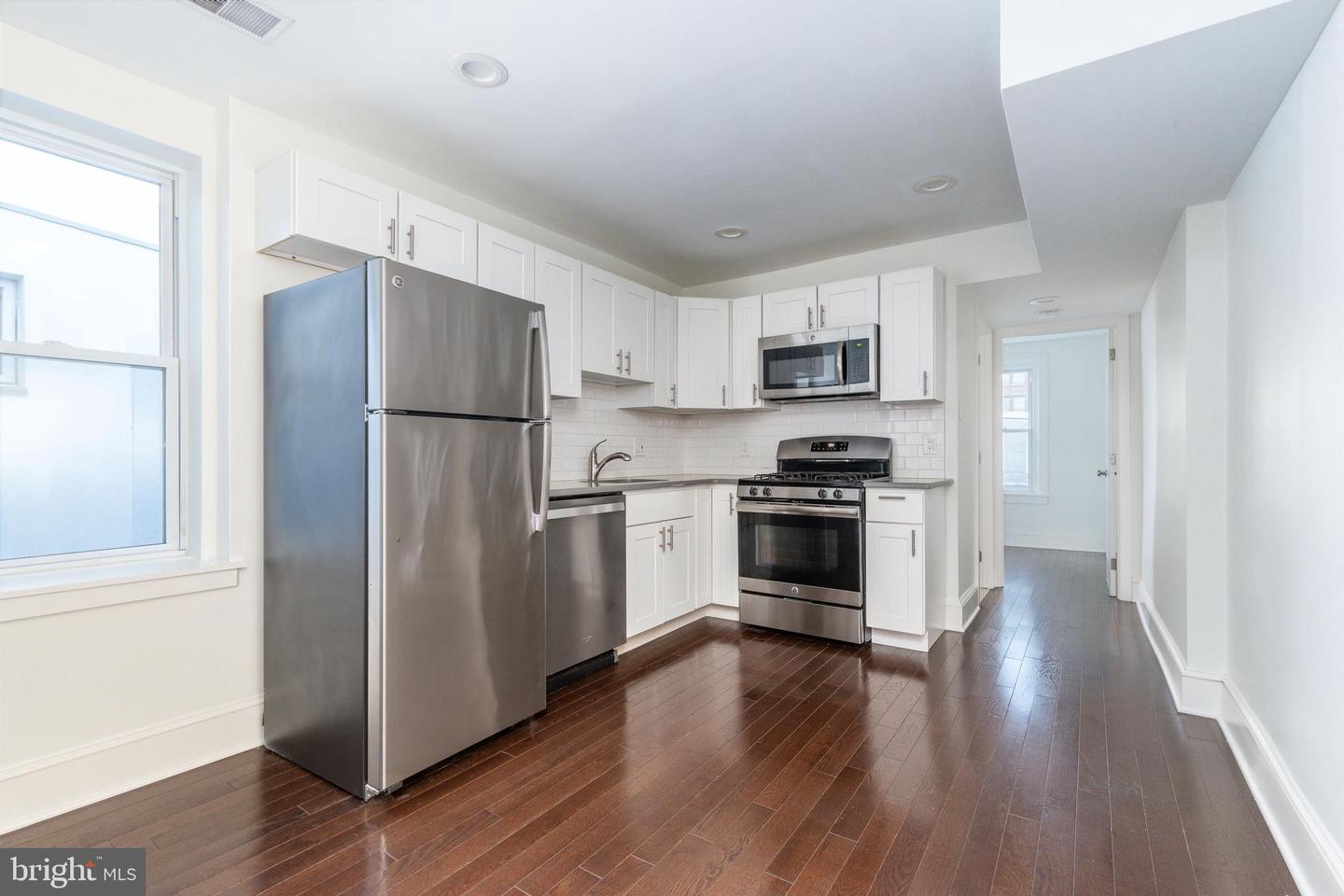 2238 Ellsworth St #unit 2 Property Photo 5