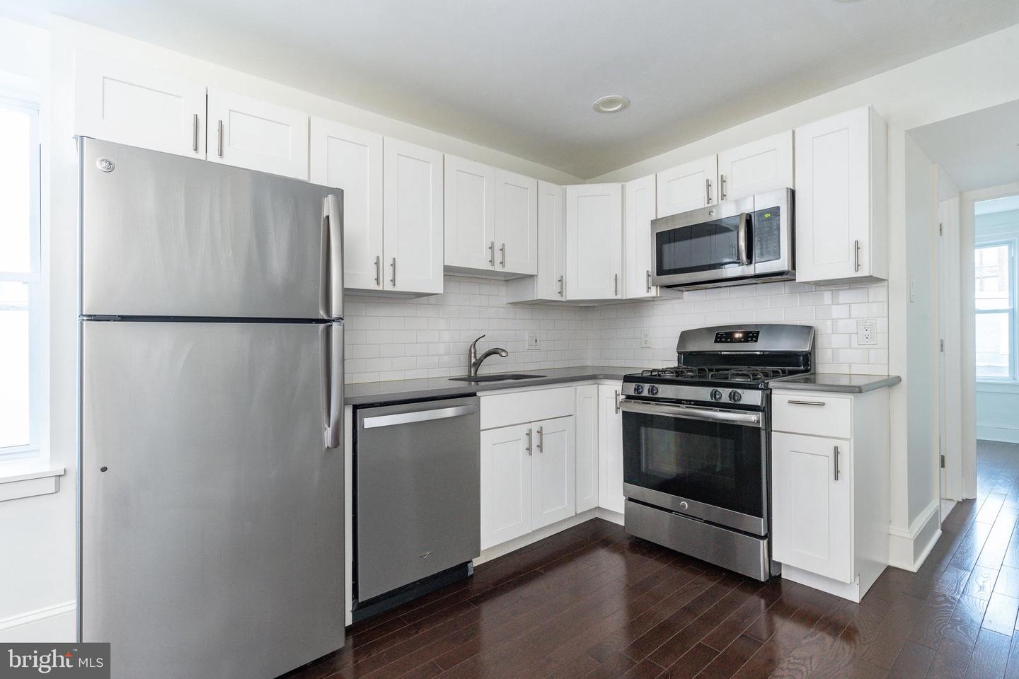 2238 Ellsworth St #unit 2 Property Photo 6
