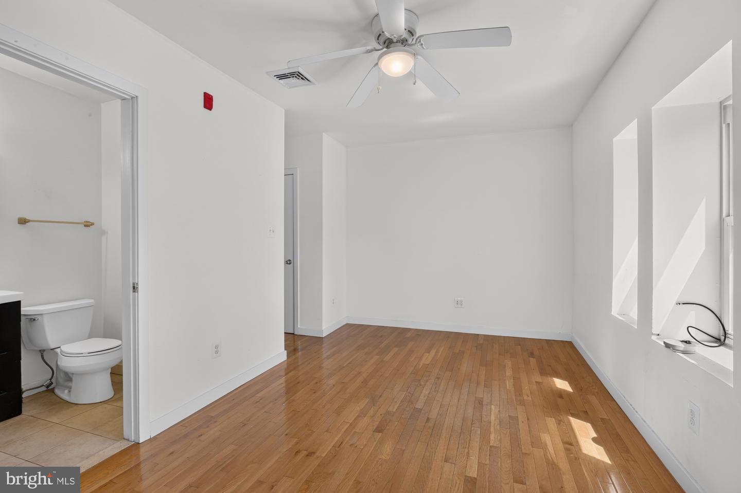 4307 Locust St #3 Property Photo 11
