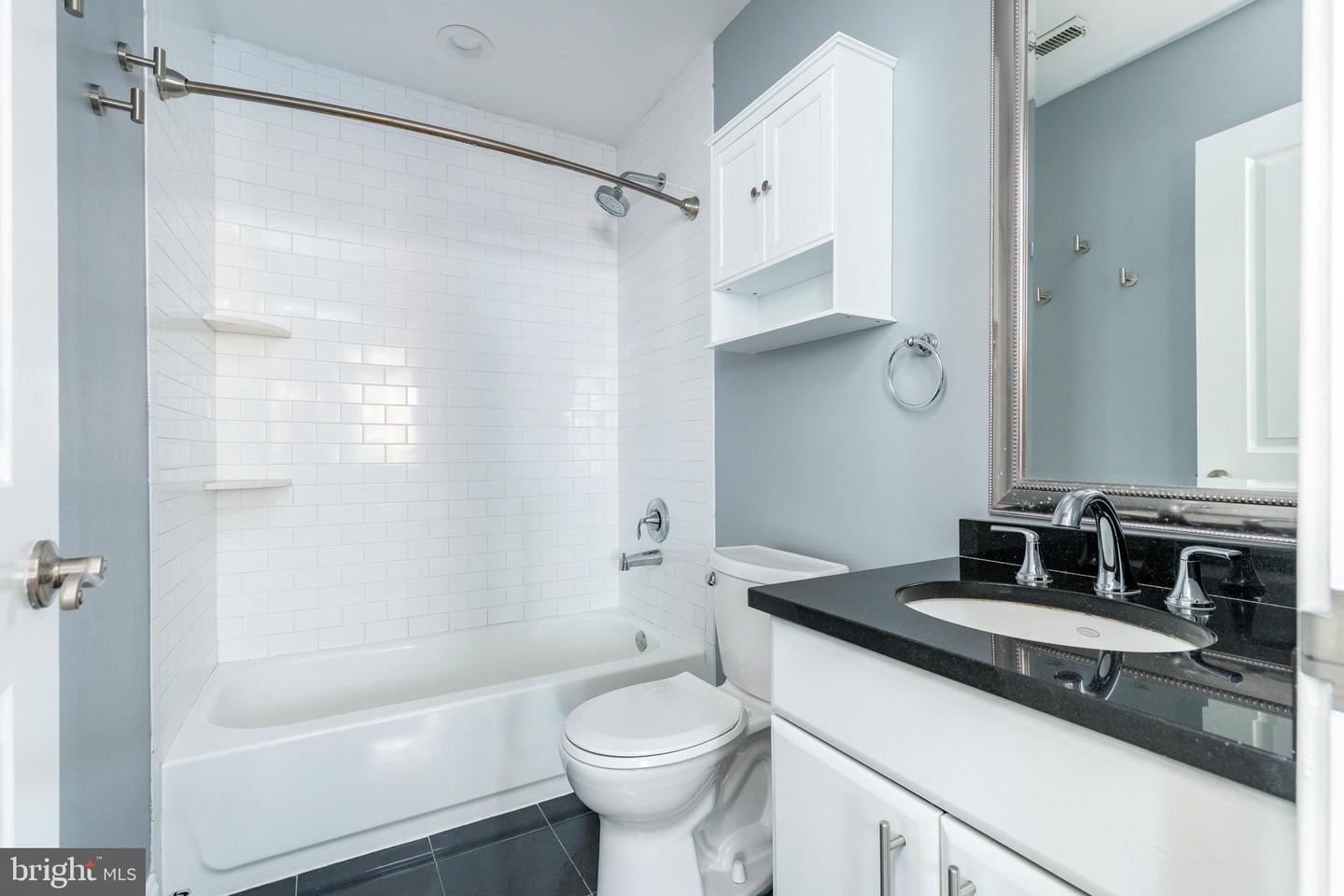 1309-11 N Lawrence St #10 Property Photo 12