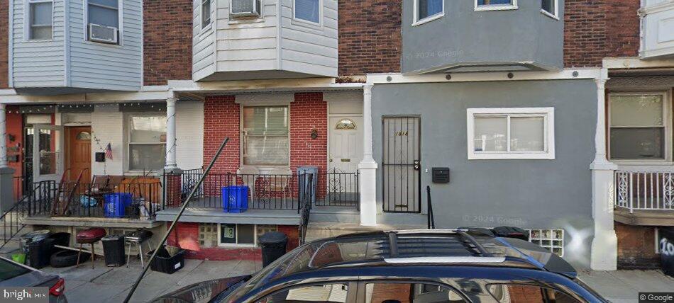 1820 S Alden St Property Photo 1