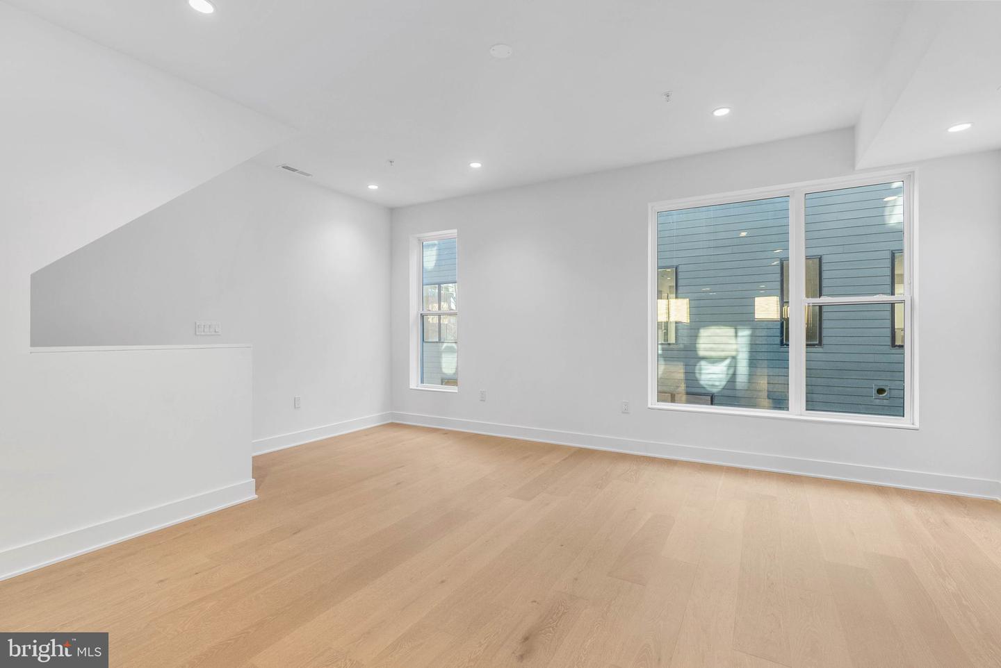635 N 7th St #h2b Property Photo 3