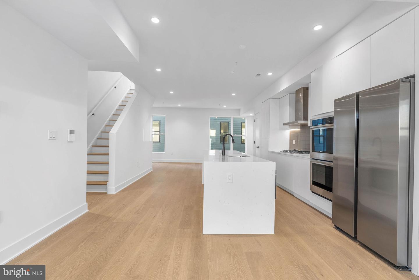 635 N 7th St #h2b Property Photo 8