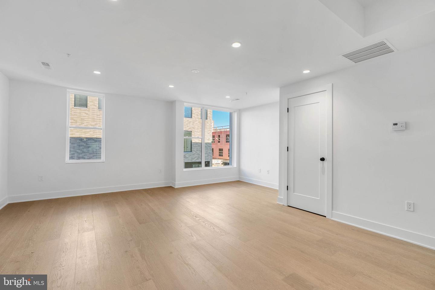 635 N 7th St #h2b Property Photo 9