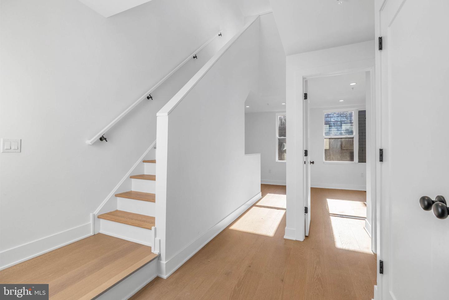 635 N 7th St #h2b Property Photo 14