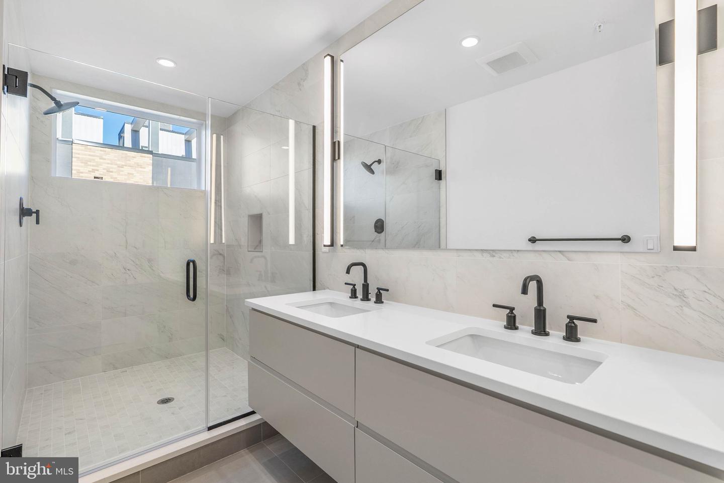 635 N 7th St #h2b Property Photo 19