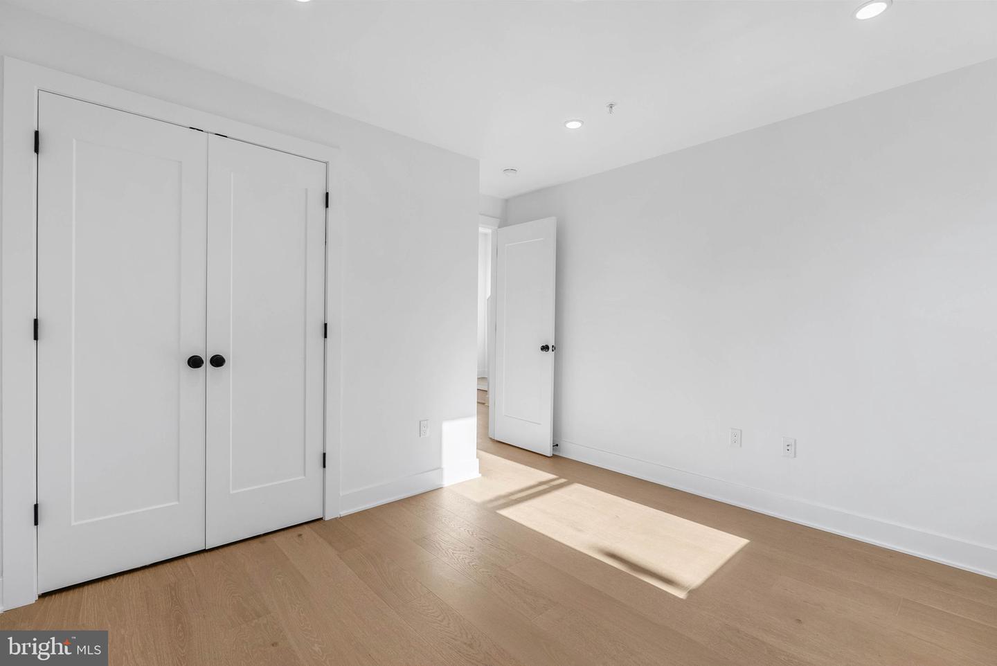 635 N 7th St #h2b Property Photo 24