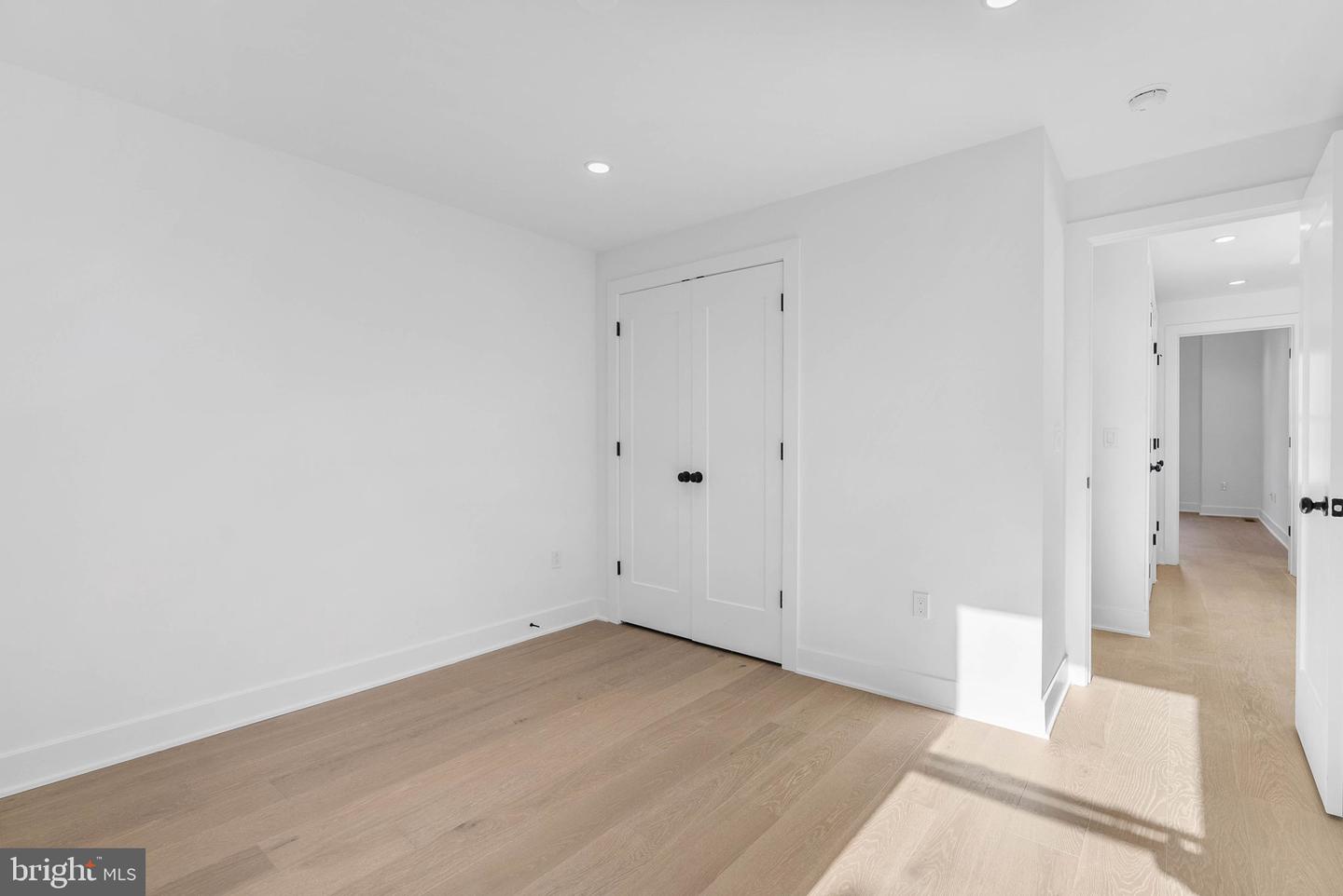 635 N 7th St #h2b Property Photo 26