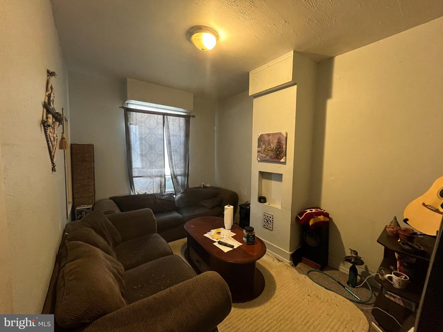 3918 Willow St Property Photo 4