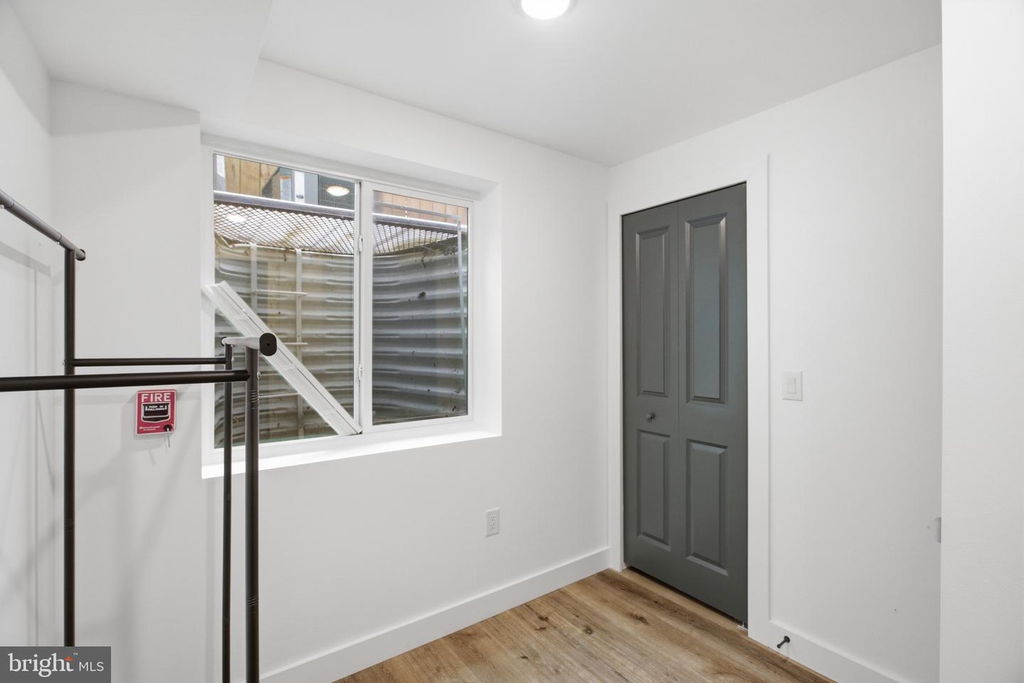 4243 Mantua Ave #b Property Photo 7