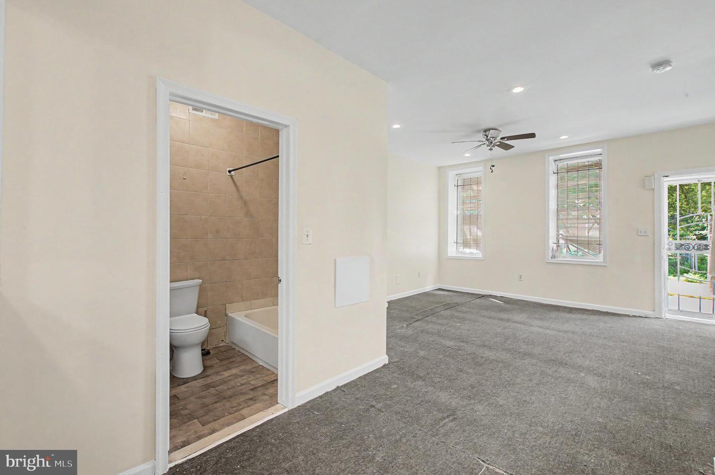 1547 N Bouvier St Property Photo 7