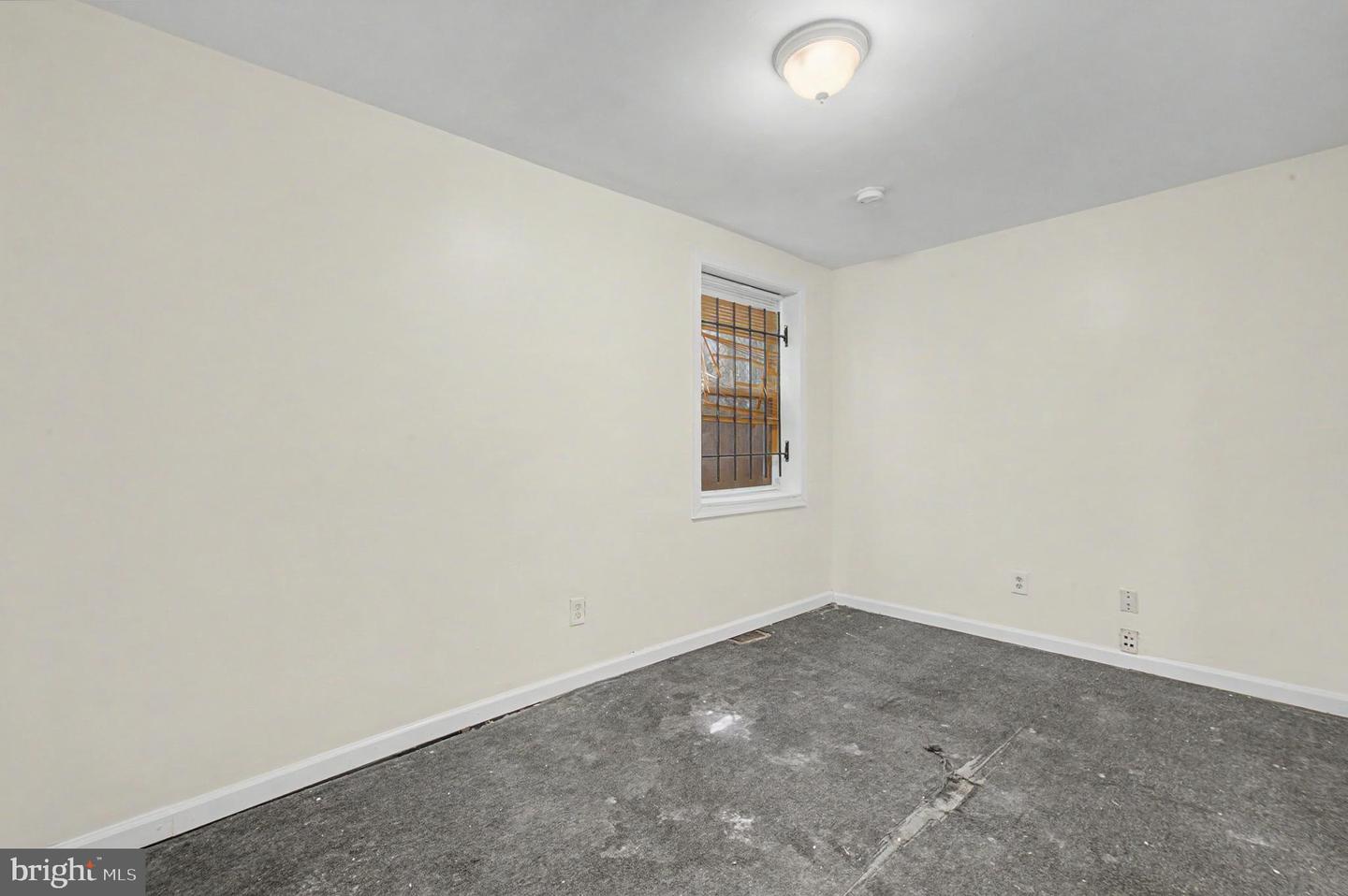 1547 N Bouvier St Property Photo 13