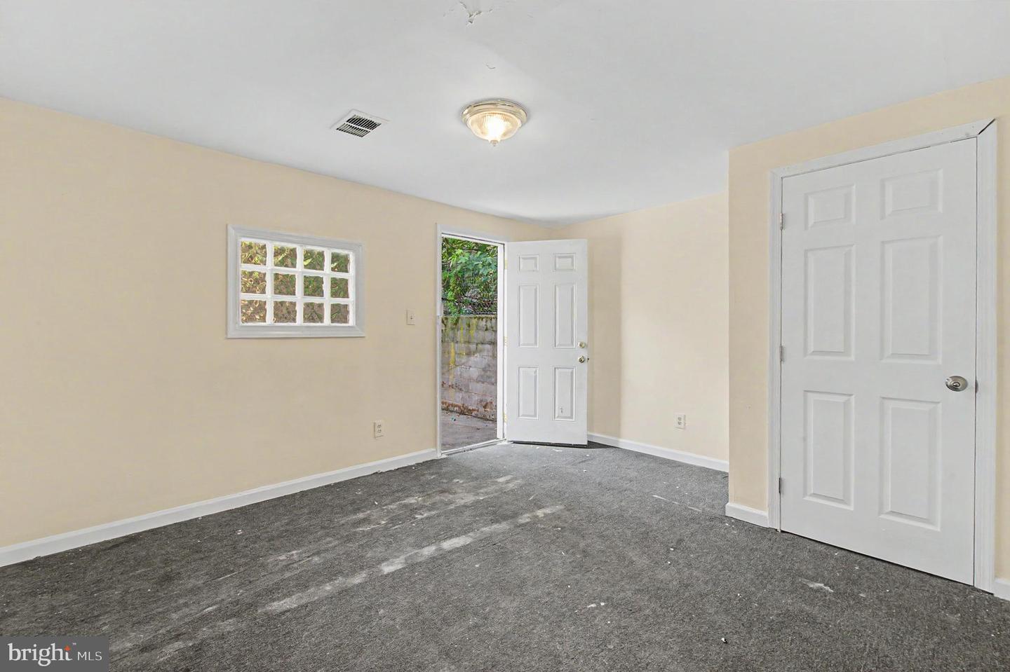 1547 N Bouvier St Property Photo 15