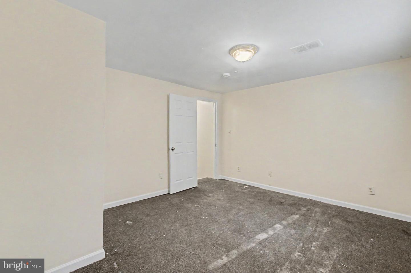 1547 N Bouvier St Property Photo 17