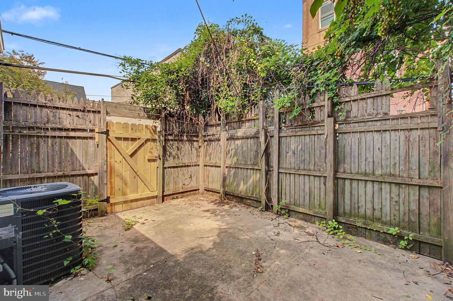 1547 N Bouvier St Property Photo 18