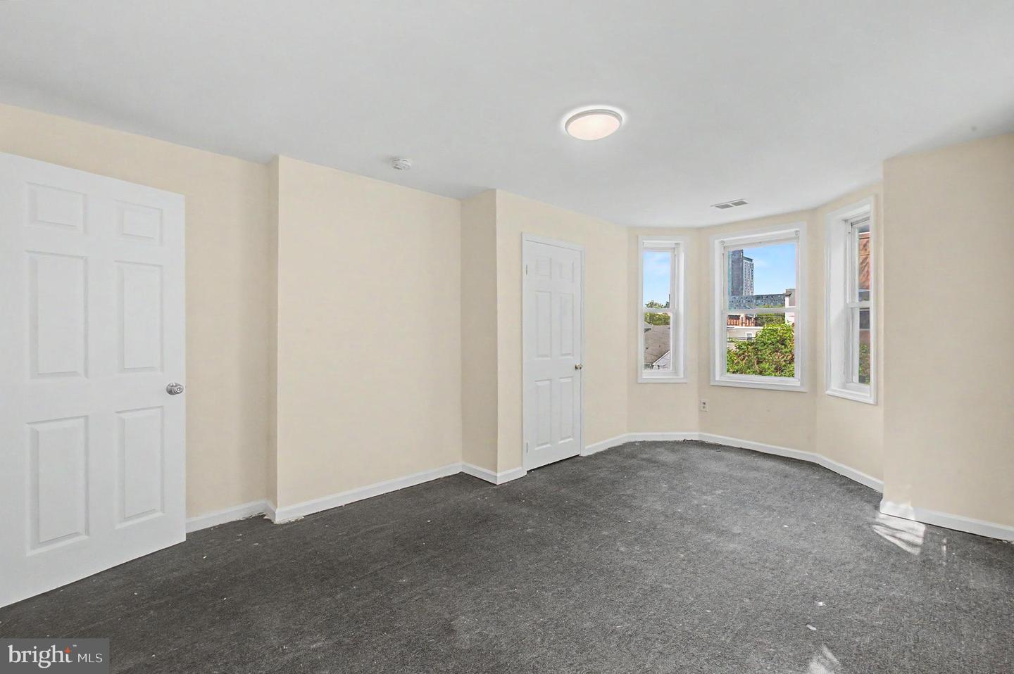 1547 N Bouvier St Property Photo 23