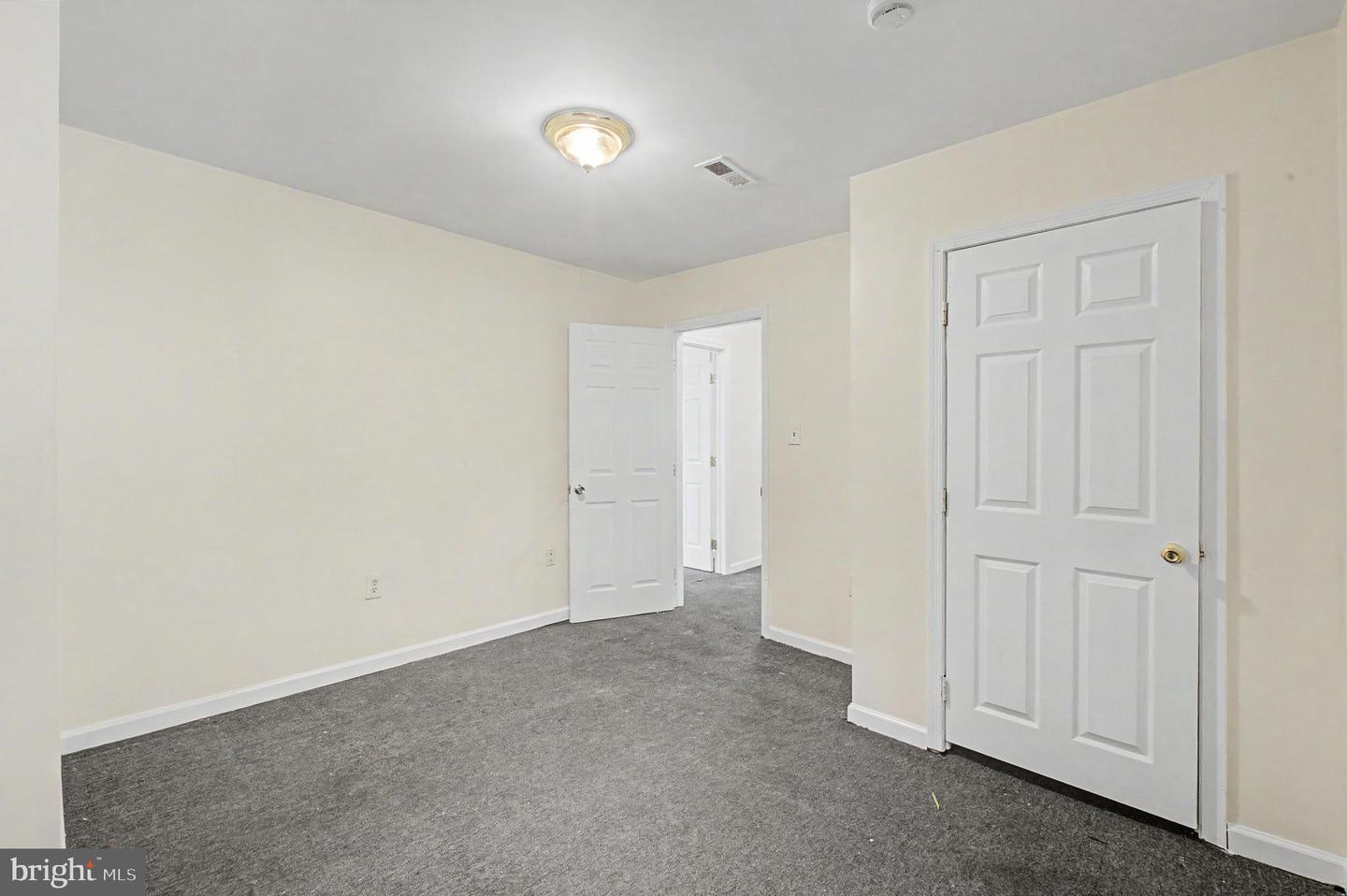 1547 N Bouvier St Property Photo 28