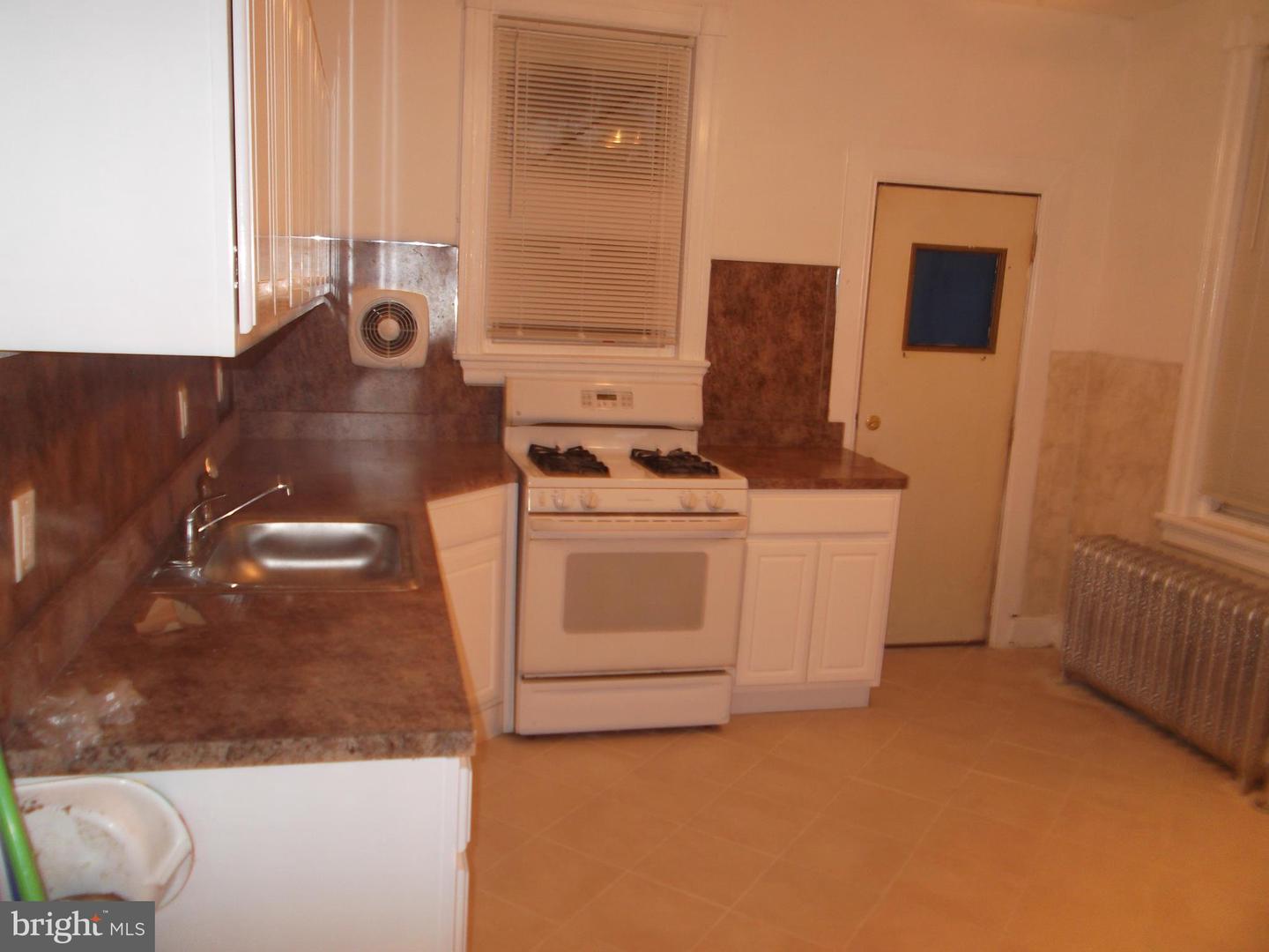 1158 Wagner Ave Property Photo 1