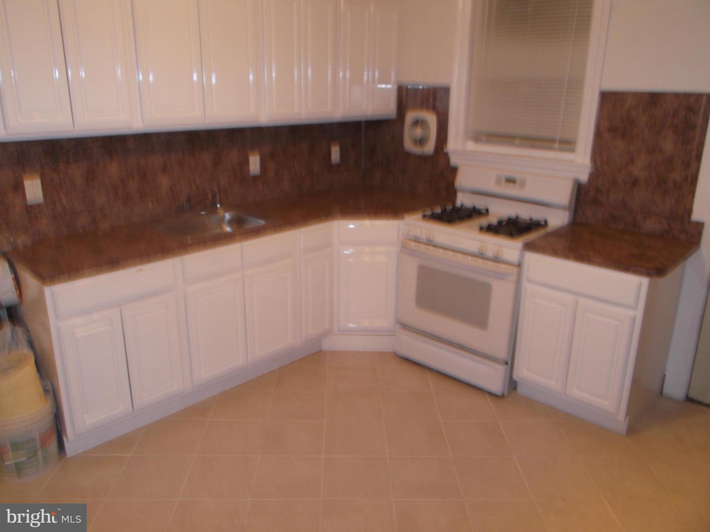 1158 Wagner Ave Property Photo 2